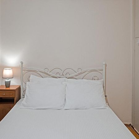 Serenity & Cozy Apartment Каламата Экстерьер фото