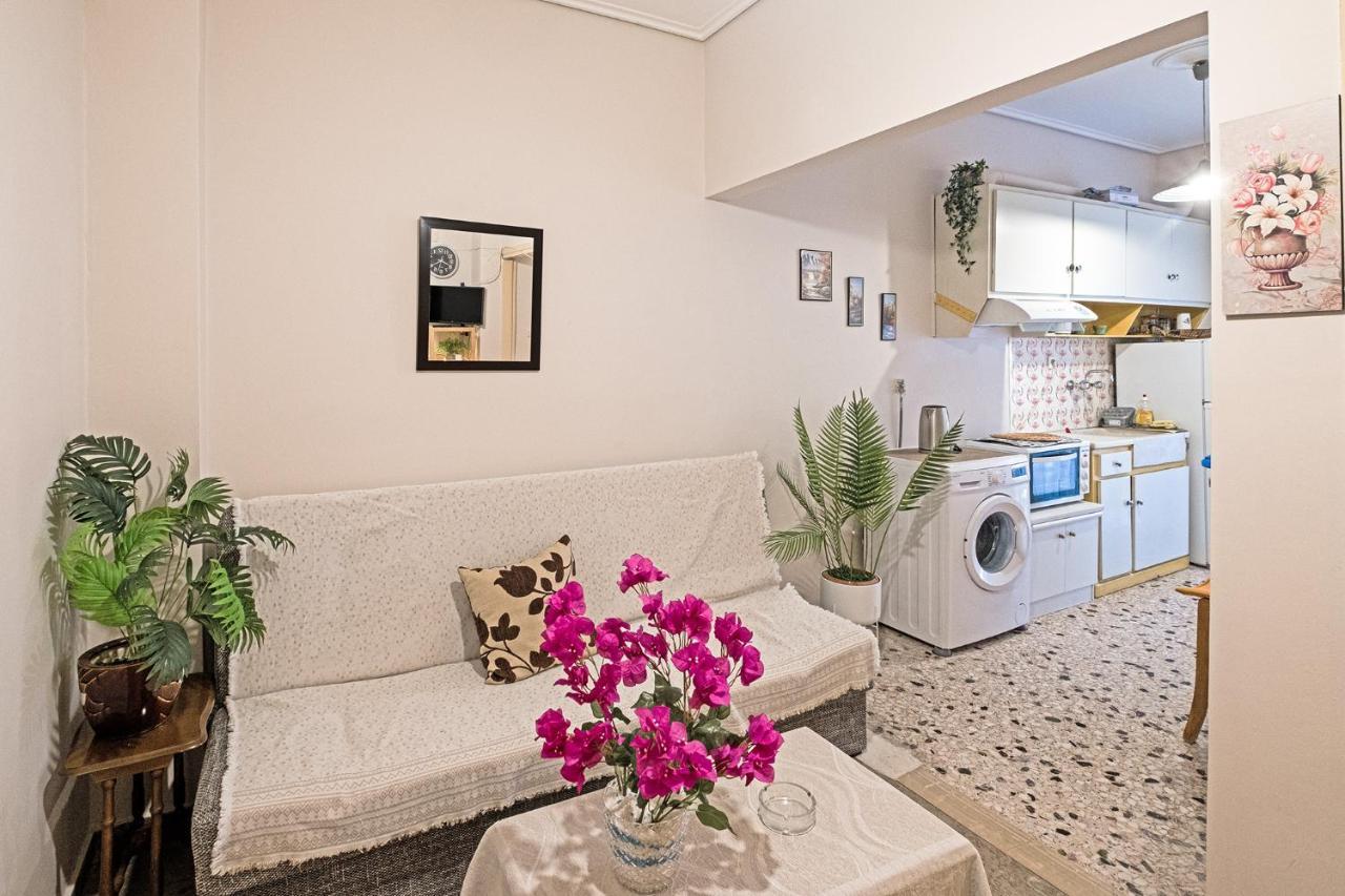 Serenity & Cozy Apartment Каламата Экстерьер фото