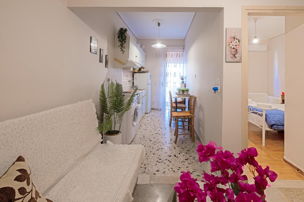Serenity & Cozy Apartment Каламата Экстерьер фото