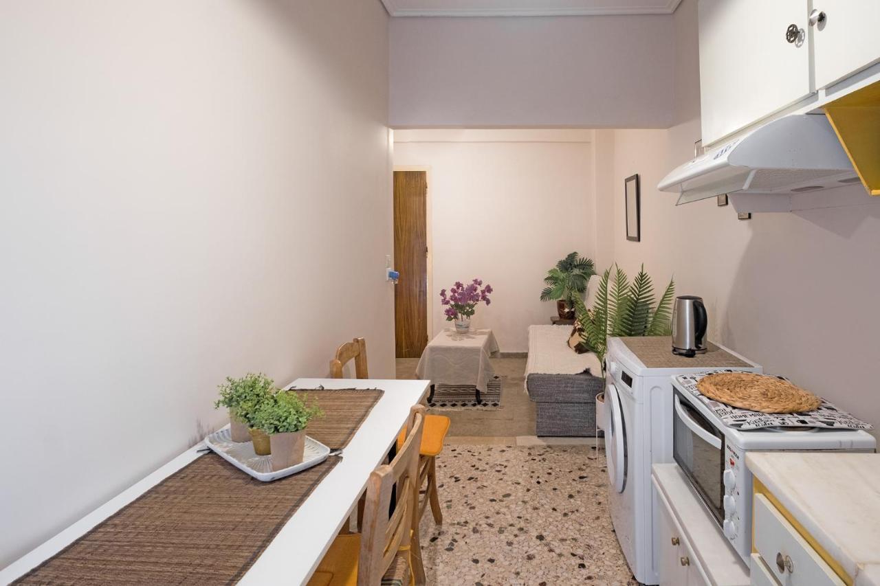 Serenity & Cozy Apartment Каламата Экстерьер фото